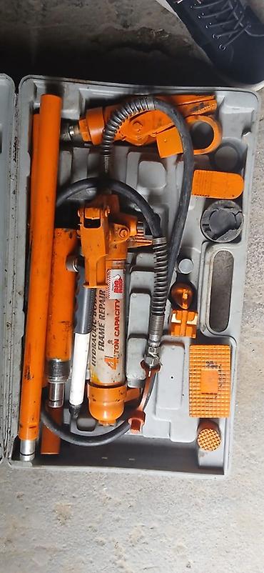 zergerlik avadanliqlari: Hidravlik Body/Frame Repair Kit – 4 Ton Məhsul təsviri: - 4 ton — 1