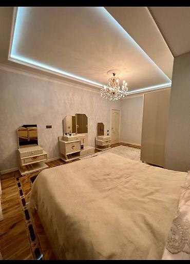 divan fabrika: 4 otaqlı, Yeni tikili, 178 kv. m — 2
