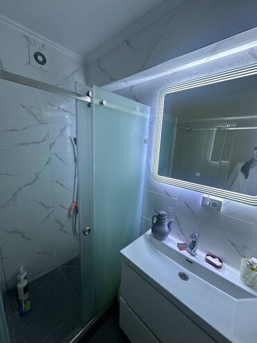Продажа домов: 3 комнаты, Агентство недвижимости, Без подселения, С мебелью полностью