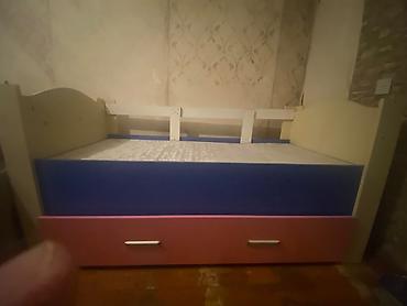 stollar ve stullar: Oğlan və qız üçün, İşlənmiş, Çarpayı, Matras ilə, Siyirməli, Laminat — 2