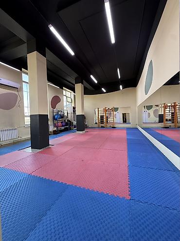 Аренда помещений свободного назначения: 🏢 Сдается коммерческое помещение в аренду на первой линии! 📍 Локация — 10