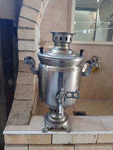 Klassik metal samovar - Material: tam metal/krom örtüklü gövdə -