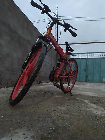 boyuk velosiped: Ferrari qatlanan dağ velosipedi, qırmızı rəngdədir və qatlanan — 8