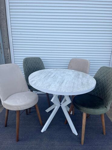 Setovi stolova i stolica: 🌟🌟akcijska cena 🌟🌟 cena okruglog seta 270€ u set spadaju 4 stolice i na lalafo.rs — 2 Setovi stolova i stolica: 🌟🌟akcijska cena 🌟🌟 cena okruglog seta 270€ u set spadaju 4 stolice i — 2