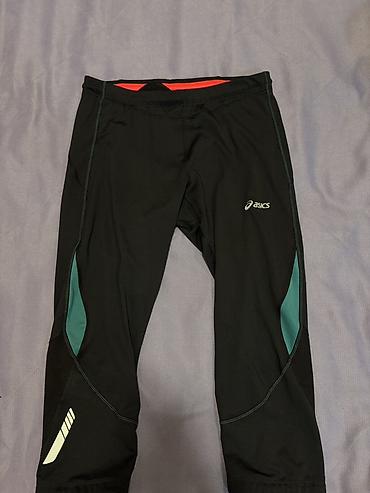 ASICS qaçış taytı (3/4 uzunluq) - Rəng: qara, tünd yaşıl panellər və