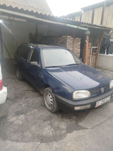 Volkswagen: Volkswagen Golf Variant: 1994 г., 1.8 л, Механика, Бензин, Универсал