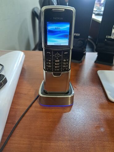 nokia 216: Nokia 8000 4G, rəng - Gümüşü