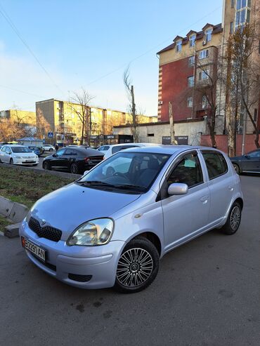 Toyota: Toyota Vitz: 2003 г., 1.3 л, Автомат, Бензин, Хэтчбэк