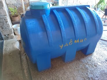 Boçkalar və çəlləklər: Bak, Plastik, 1500 l l, Yeni, Ünvandan götürmə