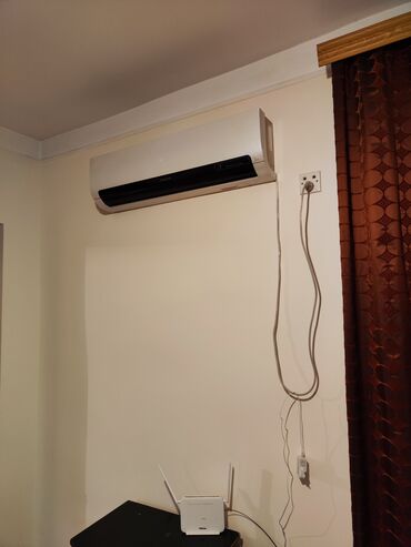 Uzunmüddətli kirayə mənzillər: Popov-A.məmmədov küç,2 otaq + 1 kiçik otaq,3/1-i,h/t, ayrı girişi olan — 10