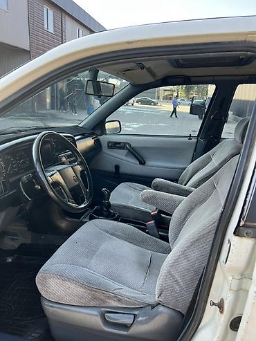 volkswagen пасат: Volkswagen Passat: 1989 г., 1.8 л, Механика, Газ, Универсал — 6