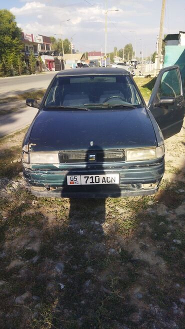 продаю в связи переездом: Seat Toledo: 1992 г., 1.8 л, Механика, Бензин, Седан