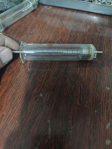 acar seti: Məhsul: Şüşə şprislər və iynə ucları dəsti Təsvir: - Həcm: 20 ml şüşə — 2