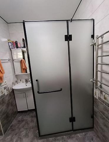 Душевые перегородки и ограждения: Душевая перегородка, как в дизайнерских проектах Минимум металла — 13