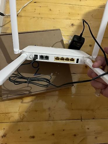 samsung a3 2017 ekran: Huawei Wi‑Fi router Xüsusiyyətlər: - 4 ədəd xarici antenna – ev və — 2