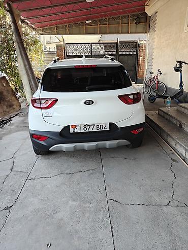 smart forfour: Kia Stonic: 2020 г., 1.4 л, Автомат, Газ, Кроссовер — 2