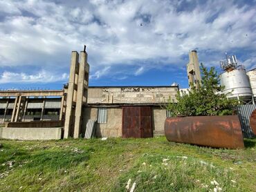 действующий бизнес продаю: 🏭Продается коммерческое помещение 30 соток находящееся в районе села