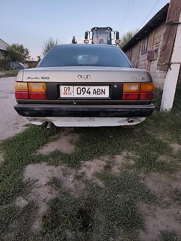 отделка салона авто: Audi 100: 1988 г., 2 л, Бензин, Седан — 3