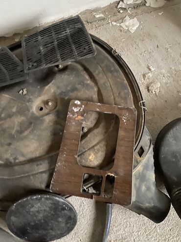 Другие автозапчасти: Мерседес 190 Нет 2.0бензин двигатель продан Есть коробка 4 ступ Есть — 28