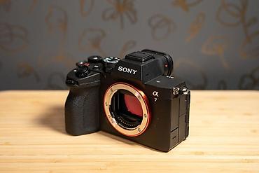 sony zv1: Fotoaparat Sony A7 V 🟢Rəsmi iş yeri olan və olmayanlara,tək şəxsiyyət — 1