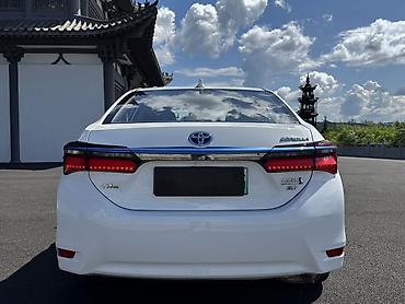 электромобиль дешевый: Toyota Corolla: 2021 г., 1.8 л, Автомат, Гибрид, Седан — 3