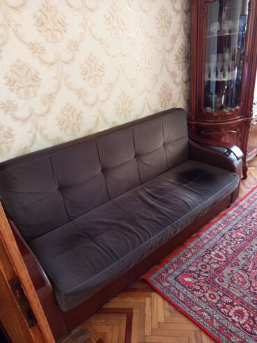 işlənmiş divanlar: Divan, İşlənmiş, Bazalı, Parça