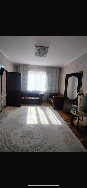 Продажа коттеджей и домов: Продаётся дом с ухоженным двором и удобной планировкой. - Участок — 7