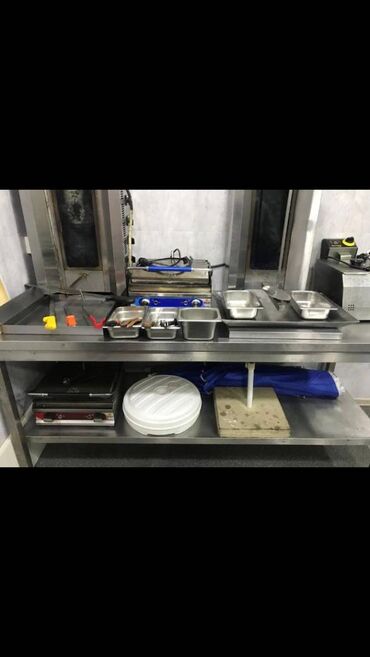 Digər kommersiya daşınmaz əmlakı: Xətai rayonu Əhmədli metrosunun yaxınlığında yol kənarı,sahəsi 9kv/m — 12