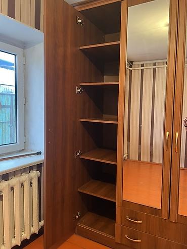 Шифоньеры, шкафы для одежды: Шифоньер, шкаф для одежды, Б/у, Прямой, ЛДСП — 2