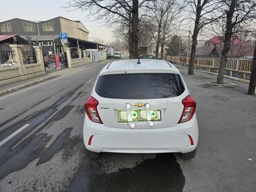 Chevrolet: Chevrolet Spark: 2020 г., 1 л, Вариатор, Бензин, Хэтчбэк — 4