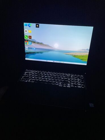 notebook alıram: Dell Precision 7710 Mobile Workstation Intel Core i7-6820HQ Ram 32GB