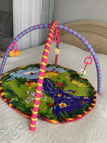 детский ортопедический коврик: Игровой коврик 
В хорошем состоянии