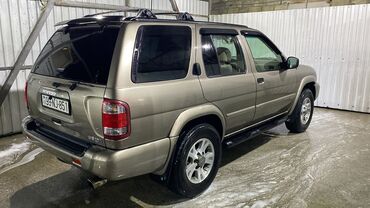 Nissan: Nissan Pathfinder: 3.5 l | Ofrouder/SUV — 22