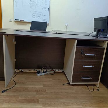 Офисные столы: Б/у, Для сотрудника, Прямоугольный стол