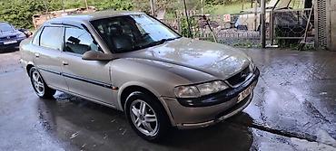 volkswagen polo 1: Opel Vectra: 1.8 л | 1996 г. Седан — 2