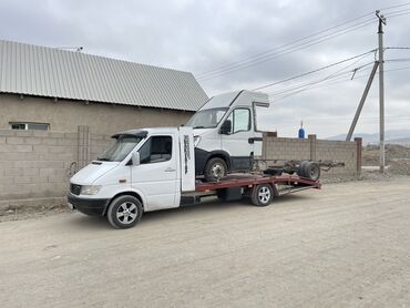 срочное продажа авто: Көтөргүсү менен, Кыймылдуу платформасы менен, Түз платформасы менен