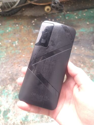 Внешние аккумуляторы: Повербанк Demaco 20000mAh не работает из-за того что подгорел один