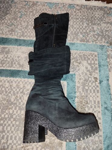 Ботинки и ботильоны: Кожаные зимние сапоги люкс + 2 пары в подарок Размер 38 (245 мм) — 17