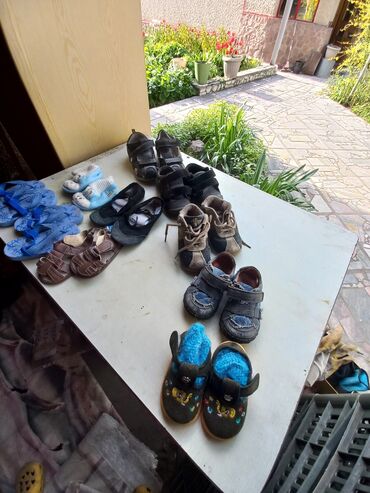 �������������� 21 22 �� ������������ в Кыргызстан | ДЕТСКАЯ ОБУВЬ: Продаётся детская обувь. Для мальчика от 1 года до 5 лет. Все за1500