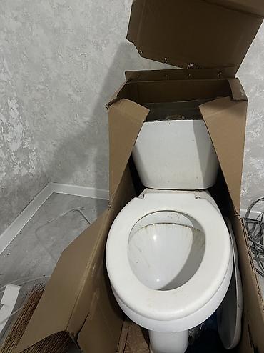 Унитаз,для ремонта