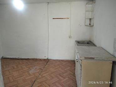 сдаю балыкчы: 30 м², 2 комнаты, Без животных — 2