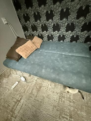Диван раскладной ! В отличном состоянии односпальный at lalafo.kg Диван раскладной ! В отличном состоянии односпальный
