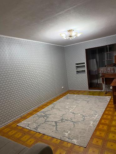 store: 1 комната, 32 м², 5 мкр 104 серия, 3 этаж, Евроремонт — 2