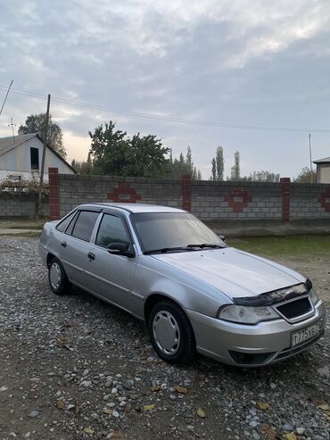 Daewoo: Daewoo Nexia: 2012 г., 1.6 л, Механика, Бензин, Седан