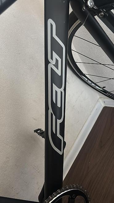 Trek velosipedləri: Felt TK3 trek/velodrom velosipedi - Marka/model: Felt TK3 (şossə/trek — 4