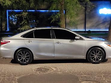 range rover 2010: Toyota Camry: 2015 г., Автомат, Гибрид, Седан — 5