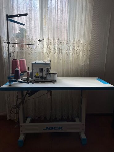 tikiş maşını jack: Jack E3 Overlok 4 saplı Yeni kimidir. Demək olar istifadə olunmayıb