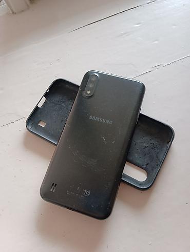 16: Смартфон Samsung Galaxy A01 (SM-A015) - Экран 5.7", PLS/IPS, вырез — 2
