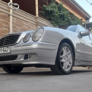 Mercedes-Benz: Mercedes-Benz 270: 2.7 l | 1999 il Sedan — 5