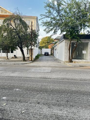 Həyət evləri və villaların satışı: Ünvan: Qəbələ şəhərinin mərkəzi, əsas yola və obyektlərə yaxın 📏 — 1